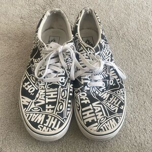 Vans Logo canvas shoes, Men’s size 9